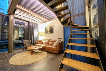Js Boutique Hotel