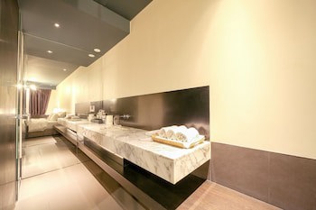 Js Boutique Hotel