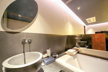 Js Boutique Hotel