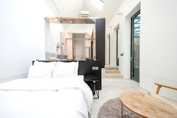 Js Boutique Hotel