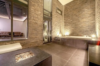 Js Boutique Hotel
