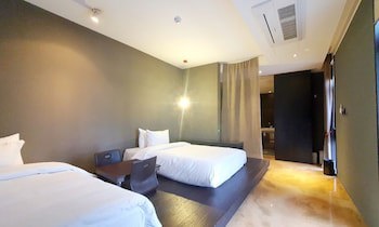 Js Boutique Hotel