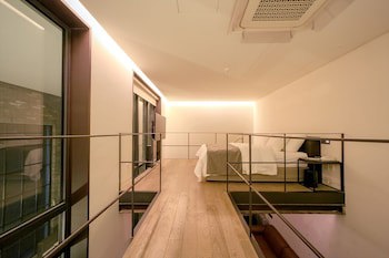 Js Boutique Hotel