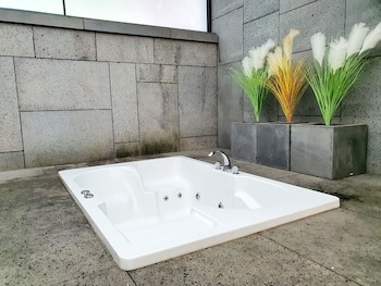 Js Boutique Hotel
