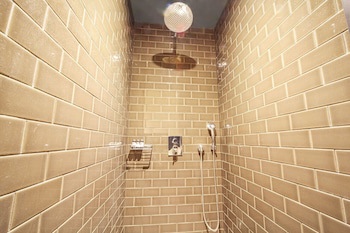 Js Boutique Hotel