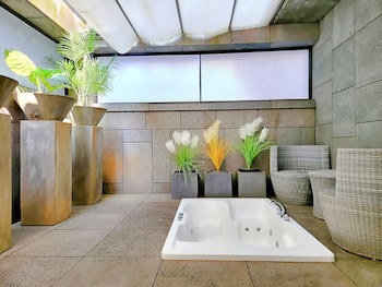 Js Boutique Hotel
