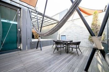 Js Boutique Hotel