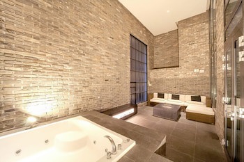 Js Boutique Hotel