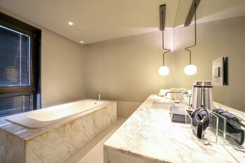 Js Boutique Hotel