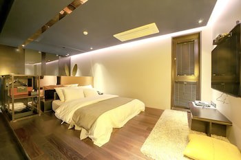 Js Boutique Hotel
