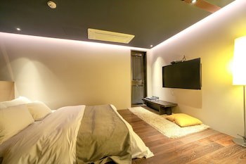 Js Boutique Hotel