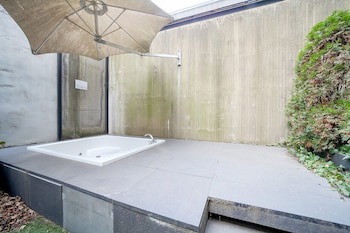 Js Boutique Hotel
