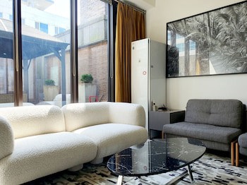 Js Boutique Hotel
