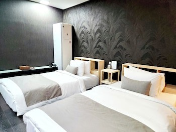Js Boutique Hotel
