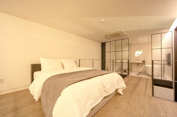 Js Boutique Hotel