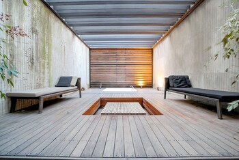 Js Boutique Hotel