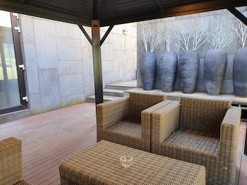 Js Boutique Hotel