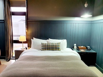 Js Boutique Hotel