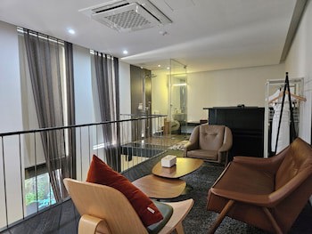 Js Boutique Hotel