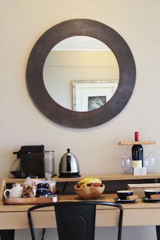 Abalone Guest Lodge
