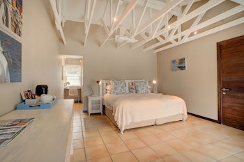 Abalone Guest Lodge