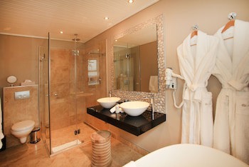 Abalone Guest Lodge