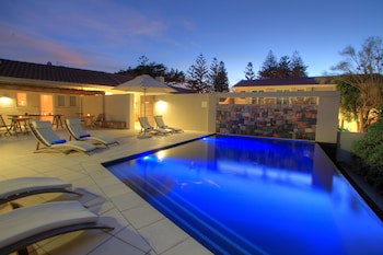Abalone Guest Lodge