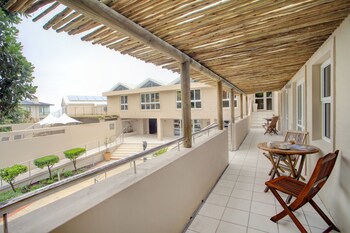 Abalone Guest Lodge