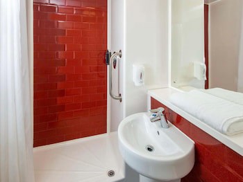 Go2 Lancaster Centre Hotel
