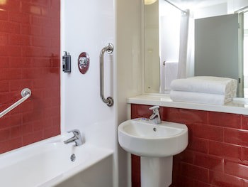 Go2 Lancaster Centre Hotel
