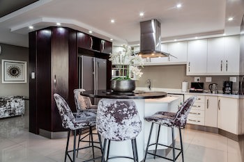 Aquarius Luxury Suites