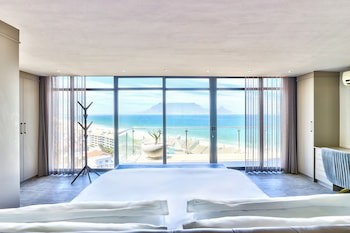 Aquarius Luxury Suites