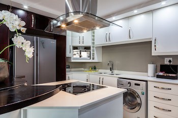 Aquarius Luxury Suites