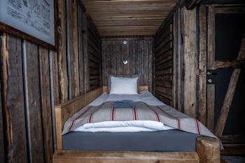 Basecamp Spitsbergen Hotel