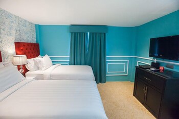 Apple Heritage Hotel