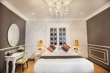 Apple Heritage Hotel