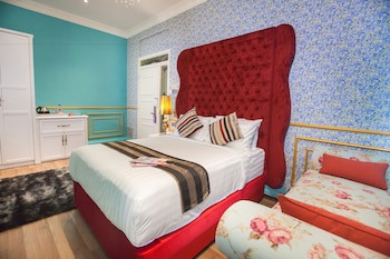 Apple Heritage Hotel