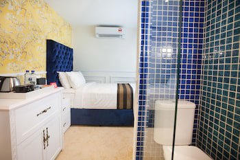 Apple Heritage Hotel