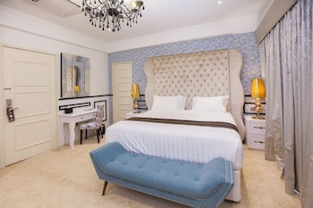 Apple Heritage Hotel