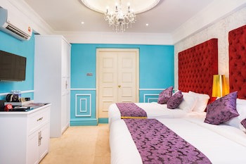 Apple Heritage Hotel