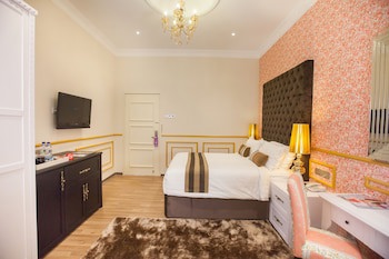 Apple Heritage Hotel