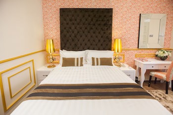 Apple Heritage Hotel