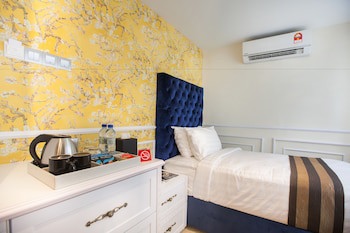 Apple Heritage Hotel