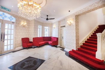 Apple Heritage Hotel