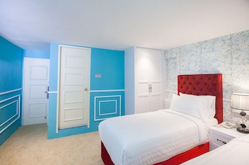 Apple Heritage Hotel