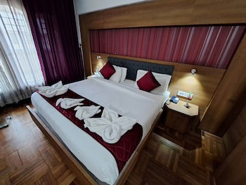 Hotel Preethi Classic Towers