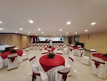 Hotel Preethi Classic Towers