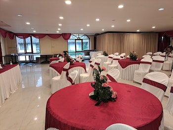 Hotel Preethi Classic Towers