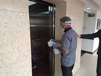 Hotel Preethi Classic Towers
