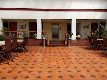 Hotel Preethi Classic Towers